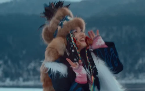 otyken_-_day_by_day_(official_music_video)_frame_99.0.webp