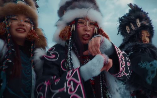 otyken_-_day_by_day_(official_music_video)_frame_123.0.jpg