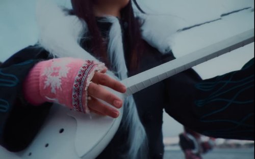 otyken_-_day_by_day_(official_music_video)_frame_183.0.jpg