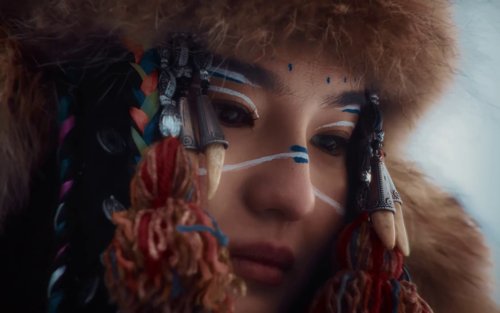 otyken_-_day_by_day_(official_music_video)_frame_6.0.jpg