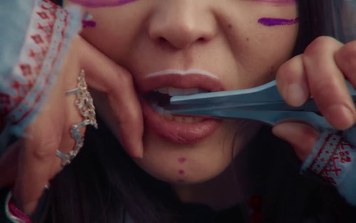 otyken_-_day_by_day_(official_music_video)_frame_69.0.jpg