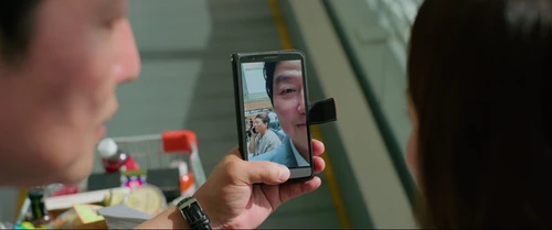 parasite_frames_frame_138.webp