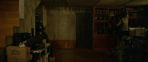 parasite_frames_frame_283.webp