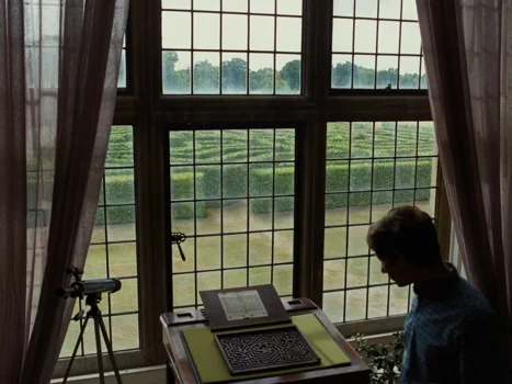 saltburn_frame_1738859110.4325356.webp