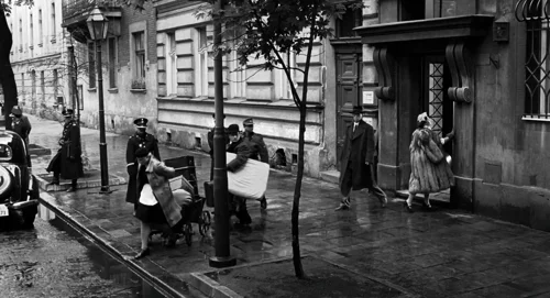 schindler's_list_frame_1738853259.2006338.webp