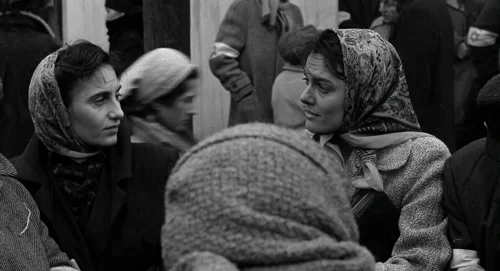 schindler's_list_frame_1738853268.8908675.webp
