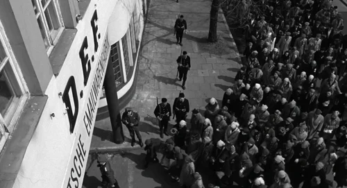 schindler's_list_frame_1738853278.6077573.webp
