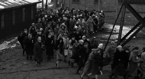 schindler's_list_frame_1738853303.2138796.webp