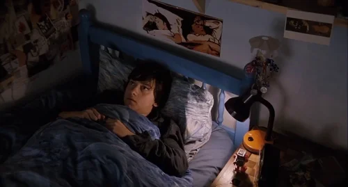 submarine_frame_1738664241.6149838.webp