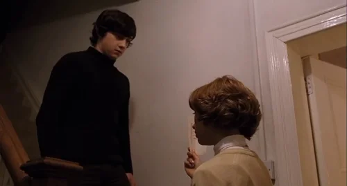 submarine_frame_1738664245.4395218.webp