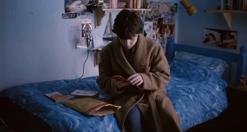 submarine_frame_1738664251.9151995.webp