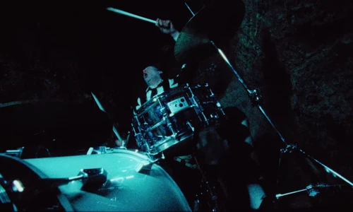 the_hives___bogus_operandi_official_music_video_frame_104.webp