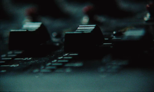 the_hives___bogus_operandi_official_music_video_frame_110.webp