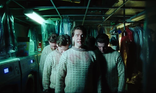 the_hives___bogus_operandi_official_music_video_frame_85.webp