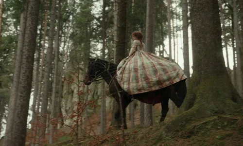 the_ugly_stepsister_frame_1748823553.733958.webp