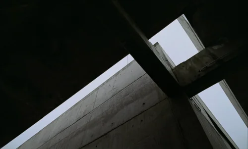 the_brutalist_frames_frame_492.webp