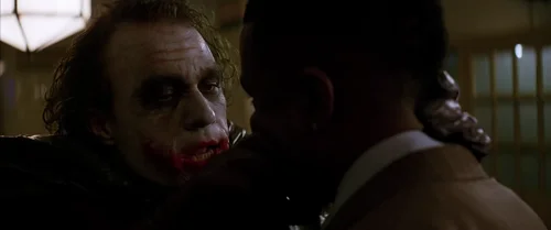 the_dark_knight_frames_frame_115.webp