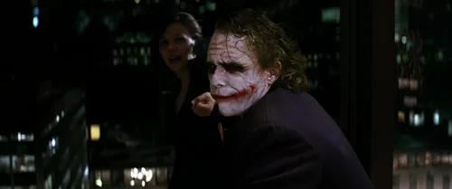the_dark_knight_frames_frame_198.webp