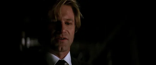 the_dark_knight_frames_frame_253.webp