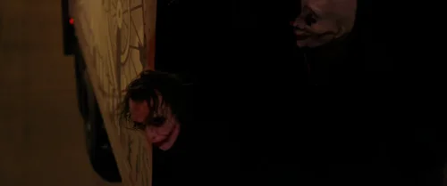 the_dark_knight_frames_frame_289.webp