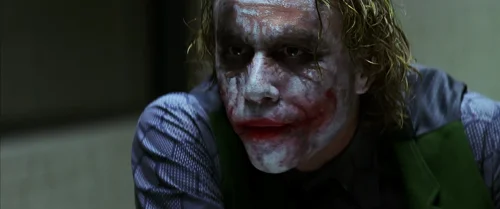 the_dark_knight_frames_frame_333.webp