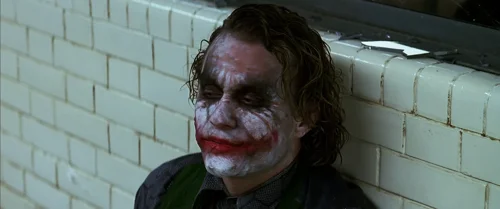 the_dark_knight_frames_frame_351.webp