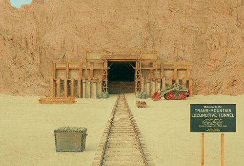 the_phoenician_scheme_frames_frame_185.jpg