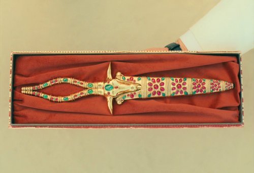 the_phoenician_scheme_frames_frame_197.jpg