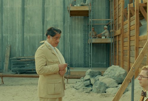 the_phoenician_scheme_frames_frame_365.jpg