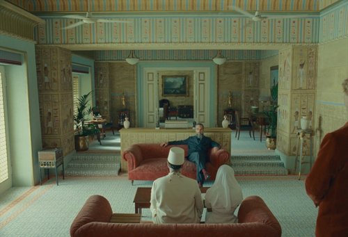 the_phoenician_scheme_frames_frame_487.jpg