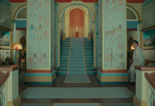 the_phoenician_scheme_frames_frame_528.jpg