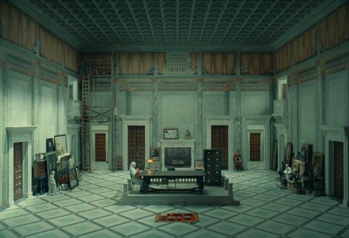the_phoenician_scheme_frames_frame_62.jpg