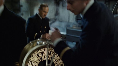 titanic_frame_1738666403.2982535.jpg