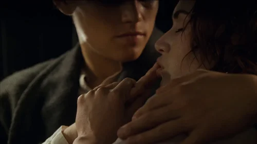titanic_frame_1738666424.3828275.webp
