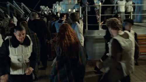 titanic_frame_1738666436.3763068.webp