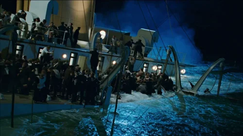 titanic_frame_1738666442.0796509.webp
