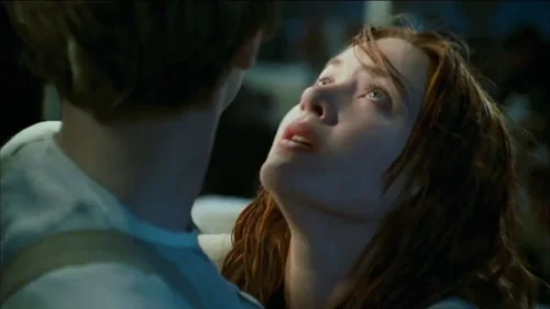titanic_frame_1738666443.7742982.webp
