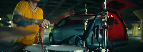 twenty_one_pilots___drum_show_official_video_frame_32.webp