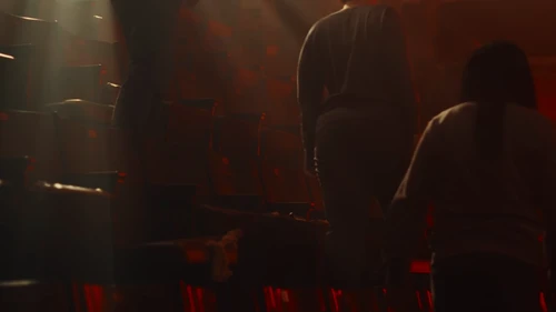 twenty_one_pilots___overcompensate_official_video_frame_90.webp