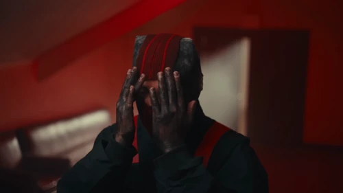 twenty_one_pilots___overcompensate_official_video_frame_94.webp