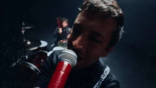 twenty_one_pilots_-_the_contract_(official_video)_frames_frame_49.webp