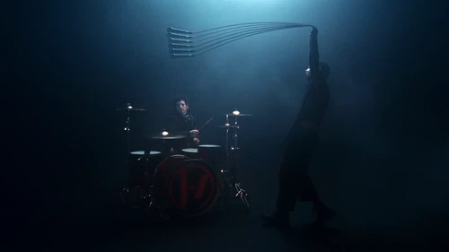 twenty_one_pilots_-_the_contract_(official_video)_frames_frame_79.webp