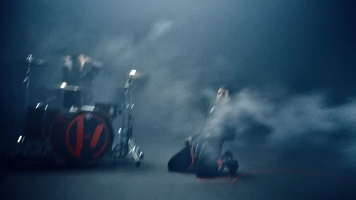 twenty_one_pilots_-_the_contract_(official_video)_frames_frame_86.webp