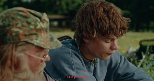 woody___let_me_go_official_video_frame_79.webp